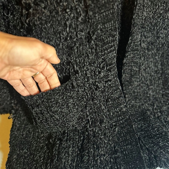 ‼️5/$25‼️ LOVE TREE SWEATER CARDIGAN MD - Picture 4 of 12